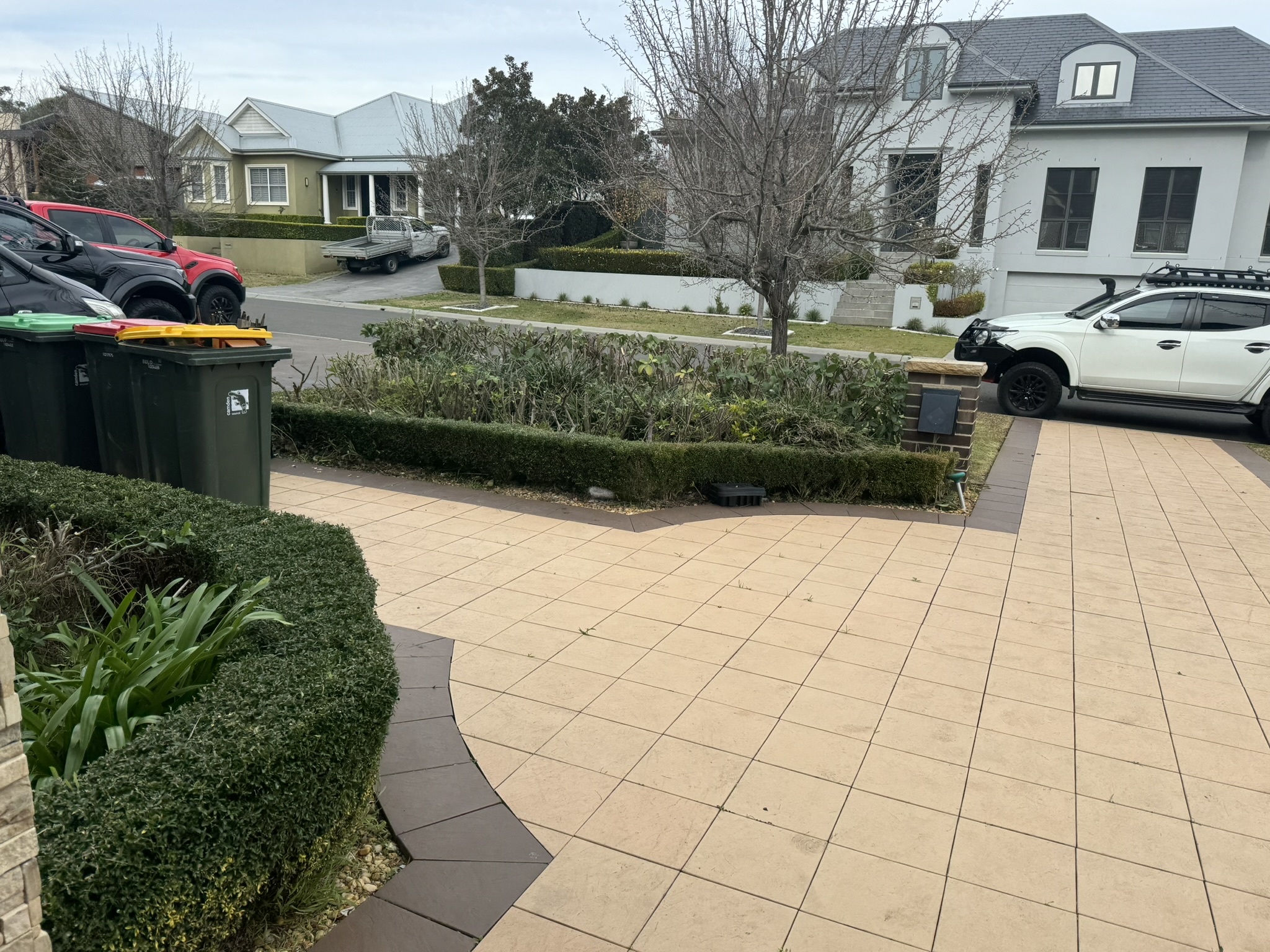 Formal clipped hedge, Cronulla